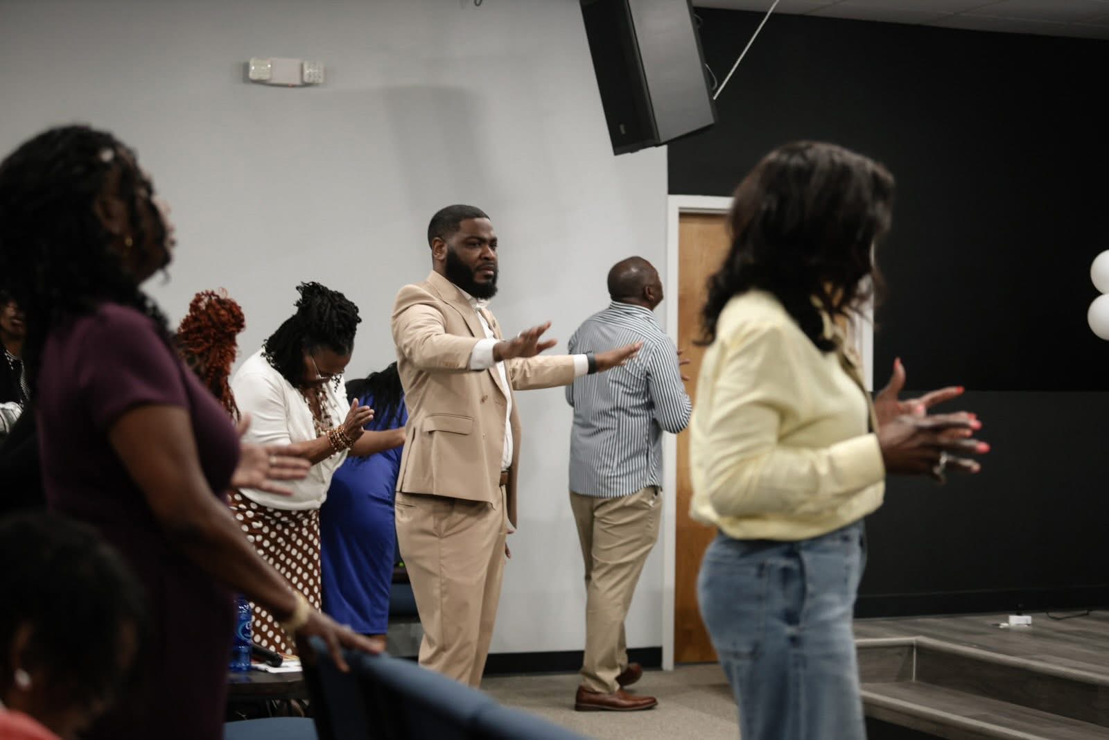 Prayer over the congregation